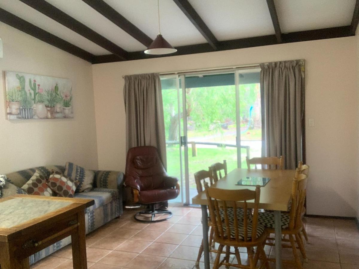 Kerriley Park Farmstay Yelverton Bagian luar foto